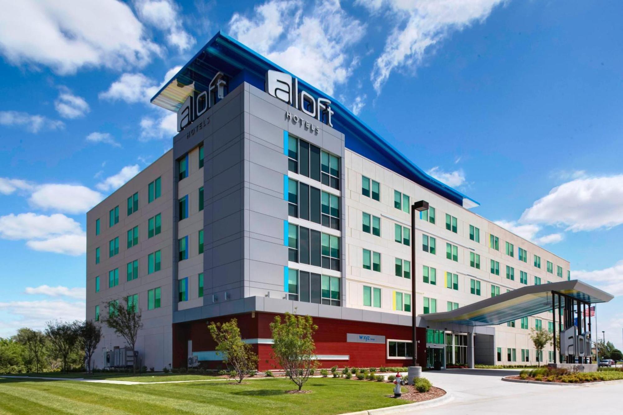 Отель Aloft Уичита Экстерьер фото